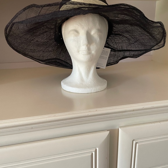 Soprattutto Cappelli Fancy Derby Hat in Black,  New with Tags - Picture 4 of 7